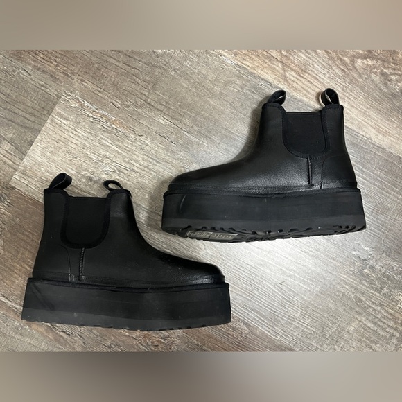 FINAL PRICE NEW~UGG  Platform Chelsea Leather Boot Black 10 Retro Chunky Shoes - Picture 3 of 8